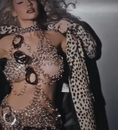 Image 1819209 from Shirin David