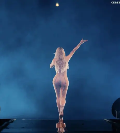 Image 1818758 from Shirin David