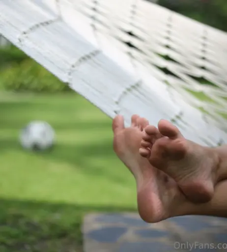 Image 18058530 from eurasian_feet