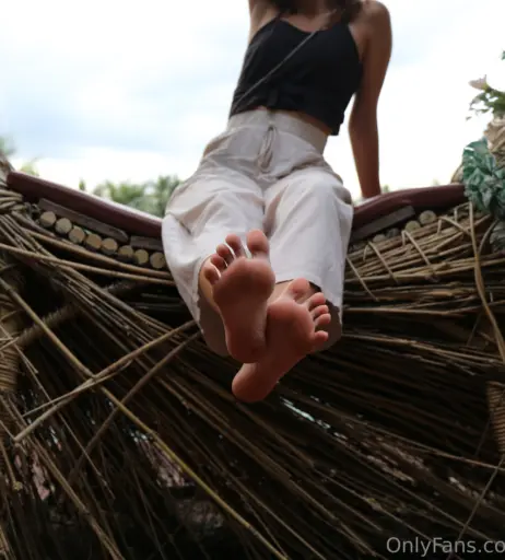 Image 18058024 from eurasian_feet