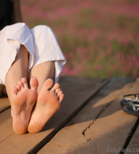 Image 18058330 from eurasian_feet