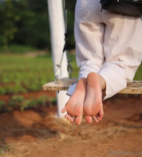 Image 18054214 from eurasian_feet