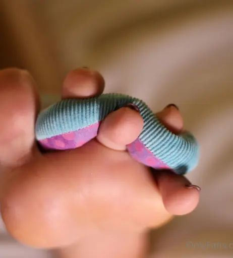 Image 18054278 from eurasian_feet