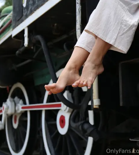 Image 18057555 from eurasian_feet