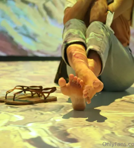 Image 18057028 from eurasian_feet