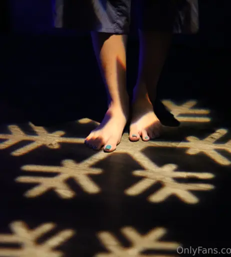 Image 18053978 from eurasian_feet