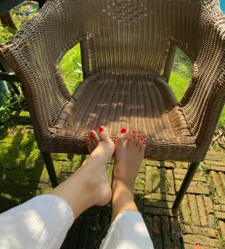 Image 18068706 from eurasian_feet