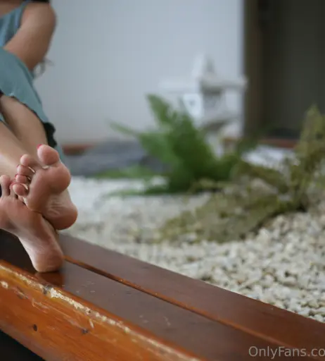 Image 18064048 from eurasian_feet