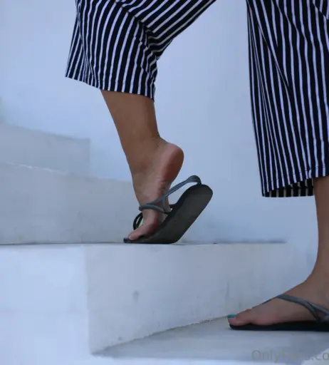 Image 18067544 from eurasian_feet