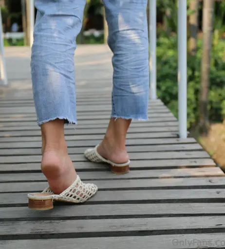 Image 18067417 from eurasian_feet