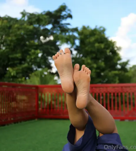 Image 18066106 from eurasian_feet