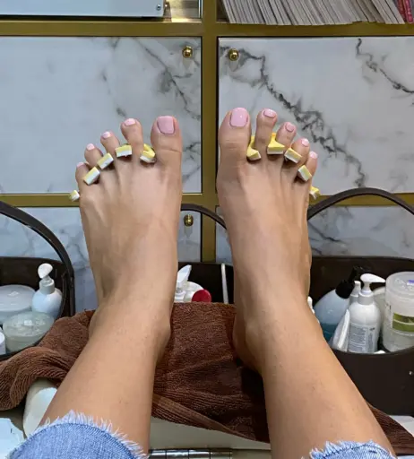 Image 18071990 from eurasian_feet