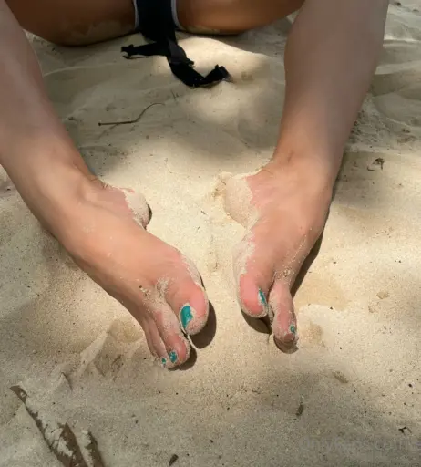 Image 18071196 from eurasian_feet