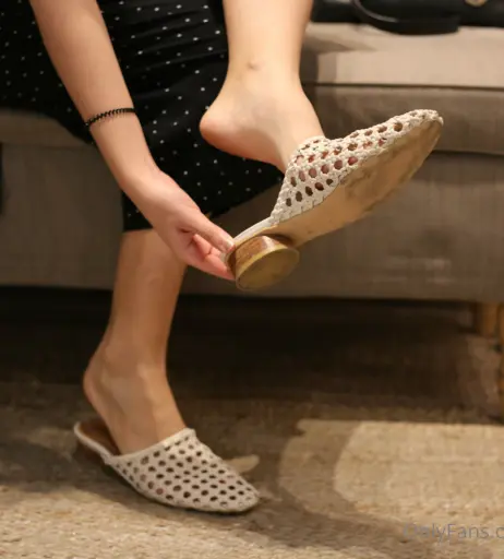 Image 18071220 from eurasian_feet