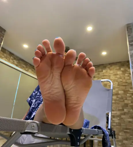 Image 18070536 from eurasian_feet
