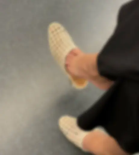 Image 18072725 from eurasian_feet