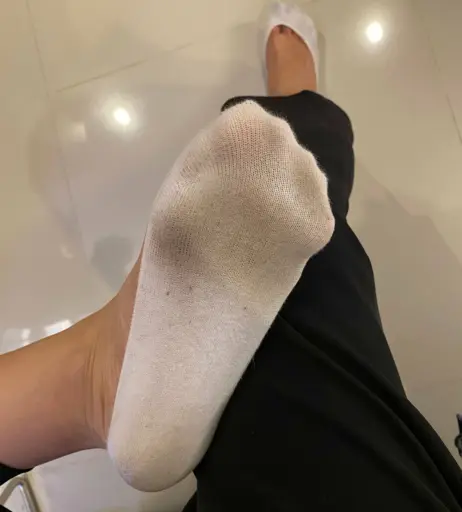 Image 18072640 from eurasian_feet