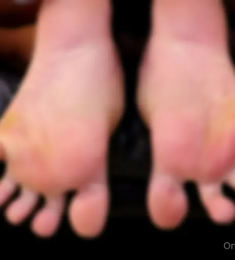 Image 18072329 from eurasian_feet