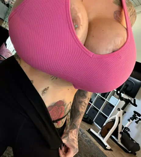 Image 18048099 from bombshelldez