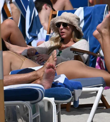 Image 1804675 from Emily Ratajkowski