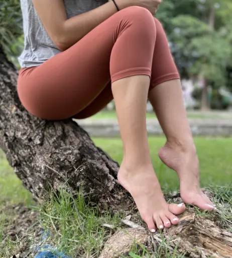 Image 18083960 from eurasian_feet