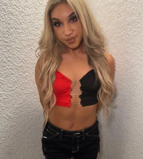 Image 1995690 from Thea Hail