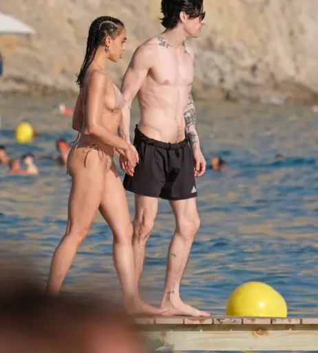 Image 1996507 from FKA Twigs