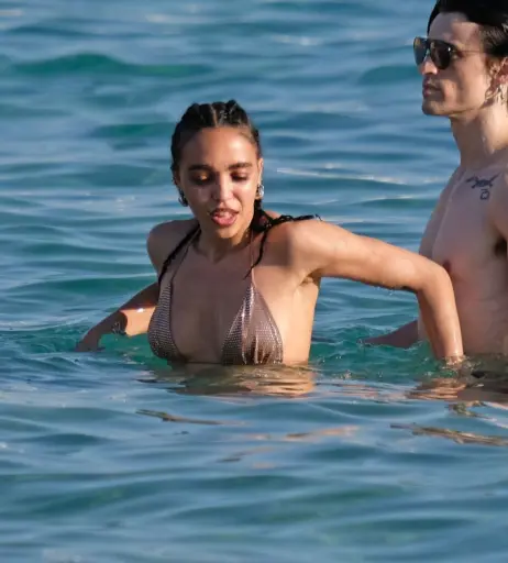 Image 1996153 from FKA Twigs