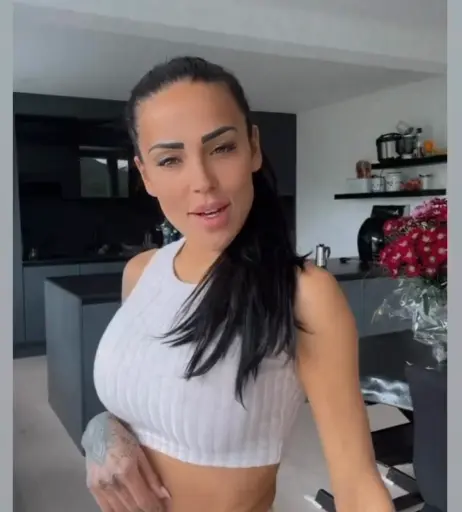 Image 1996135 from Elena Miras