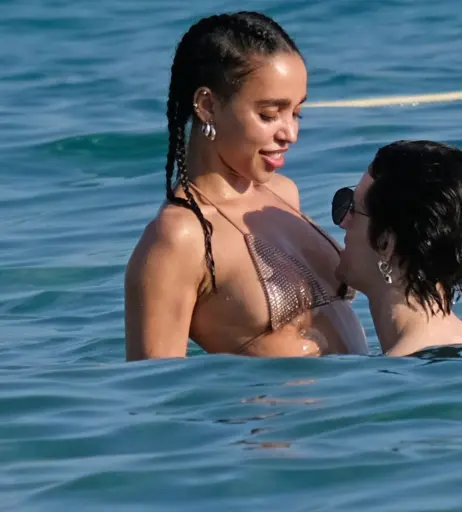 Image 1996065 from FKA Twigs