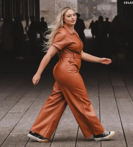 Image 1996371 from Iskra Lawrence