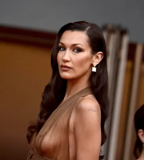 Image 1996930 from Bella Hadid