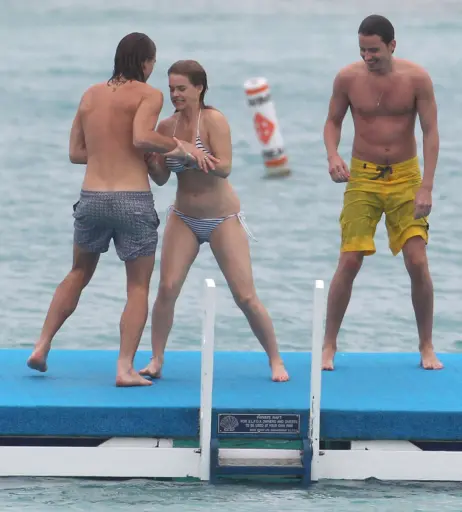 Image 1997442 from Alice Eve