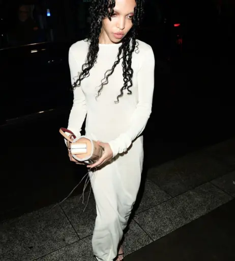 Image 1997310 from FKA Twigs