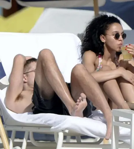 Image 1991885 from FKA Twigs