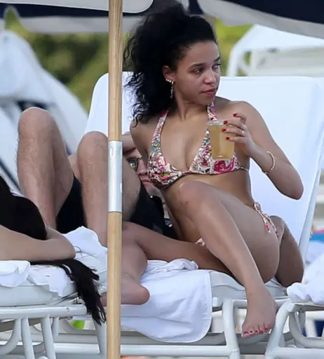 Image 1991627 from FKA Twigs