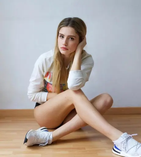 Image 1991123 from Mitsou Jung