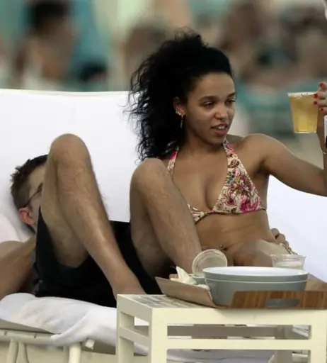 Image 1991232 from FKA Twigs