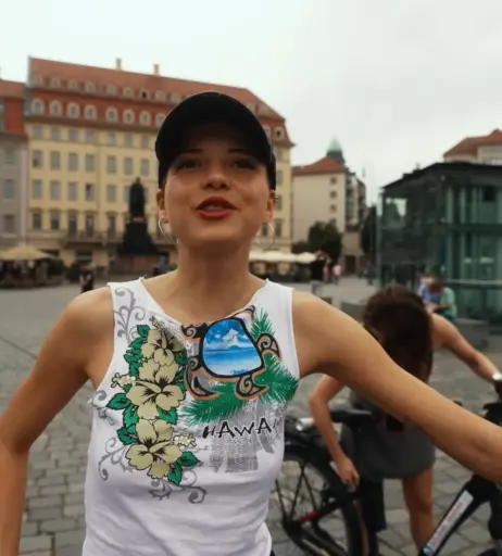 Image 1992577 from Nina Chuba