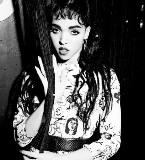 Image 1992799 from FKA Twigs