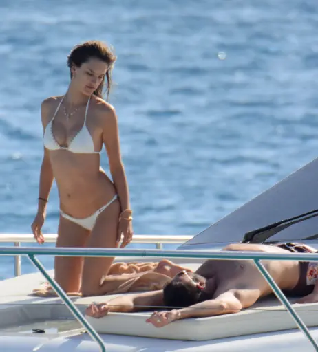 Image 1992678 from Alessandra Ambrosio