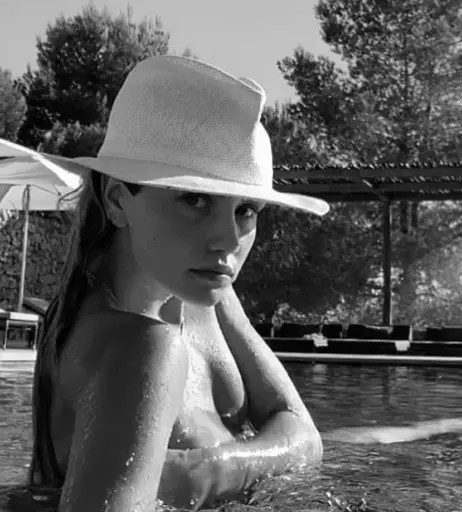 Image 1992071 from Mitsou Jung