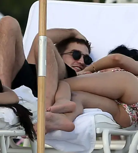 Image 1992387 from FKA Twigs