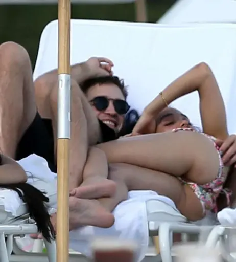 Image 1992332 from FKA Twigs