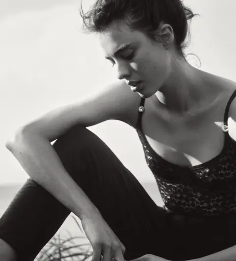 Image 1993001 from Sarah Margaret Qualley