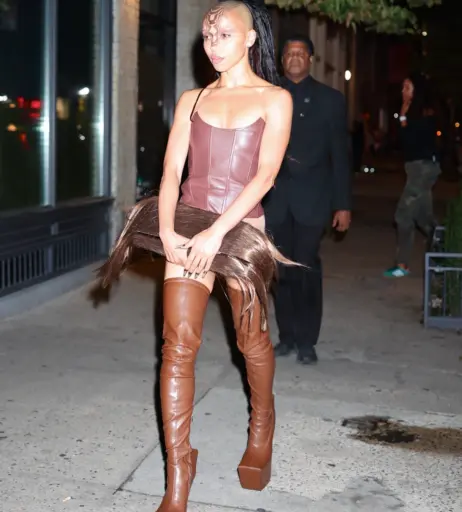 Image 1999177 from FKA Twigs