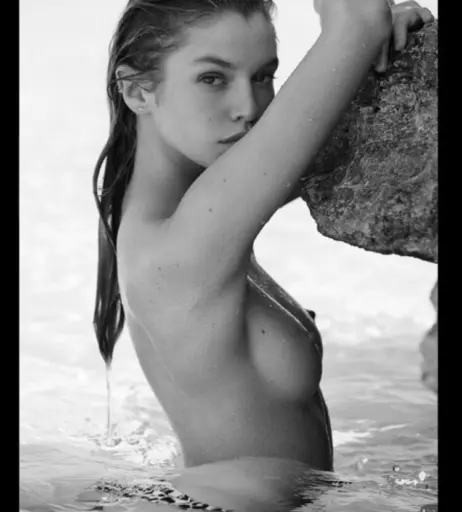 Image 1998449 from Stella Maxwell