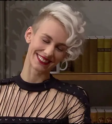 Image 1998151 from Lisa Eckhart