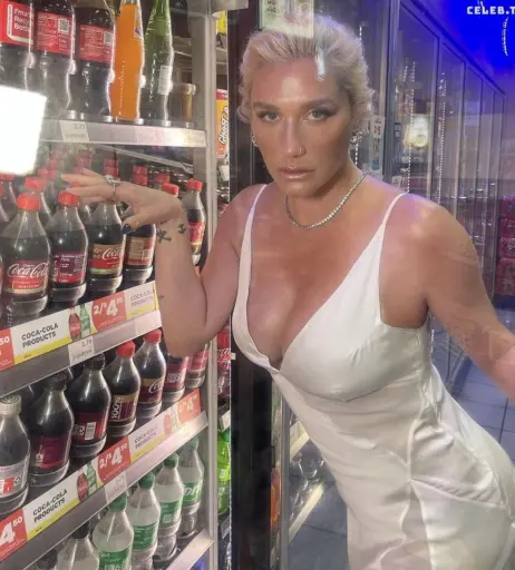 Image 1986427 from Kesha