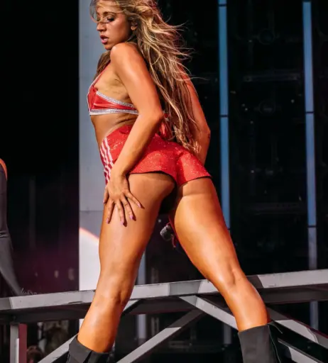 Image 1986762 from Tate McRae